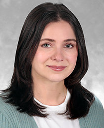 Elizabeth Mainelli, BSN, RN Headshot